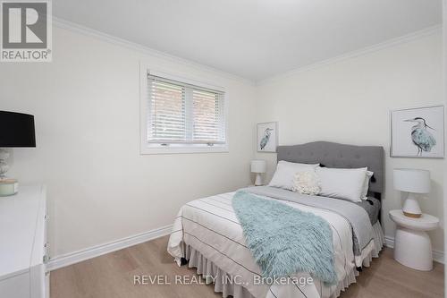 344 First Avenue N, Welland, ON - Indoor Photo Showing Bedroom