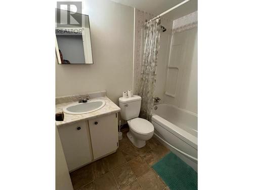 216 Spieker Avenue Unit# 216, Tumbler Ridge, BC - Indoor Photo Showing Bathroom