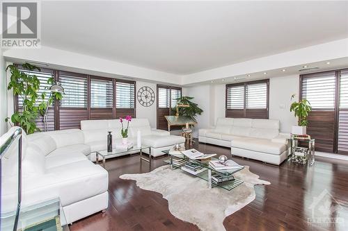 234 Rideau Street Unit#2406, Ottawa, ON - Indoor Photo Showing Living Room