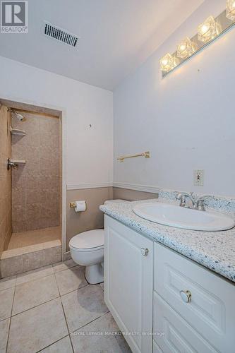 967 Mohawk Road E, Hamilton (Huntington), ON - Indoor Photo Showing Bathroom