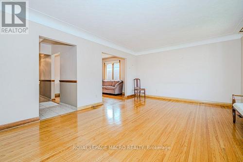 967 Mohawk Road E, Hamilton, ON - Indoor Photo Showing Other Room