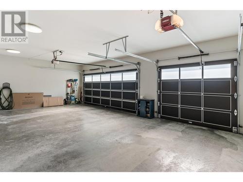 1789 Diamond View Drive, West Kelowna, BC - Indoor Photo Showing Garage