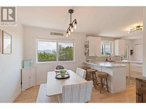 2490 Sexsmith Road, Kelowna, BC - Indoor Photo Showing Dining Room