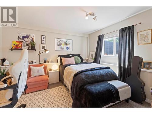 2490 Sexsmith Road, Kelowna, BC - Indoor Photo Showing Bedroom