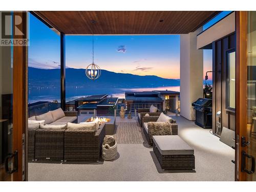 3450 Shayler Road, Kelowna, BC - Outdoor With Exterior