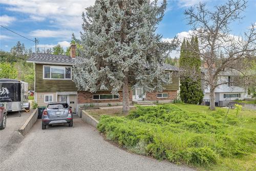 811 Tamarack Drive, Kelowna, BC - Outdoor