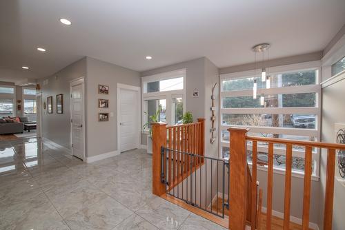 7505 Kennedy Lane, Vernon, BC - Indoor Photo Showing Other Room