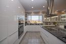 7505 Kennedy Lane, Vernon, BC  - Indoor Photo Showing Kitchen With Double Sink With Upgraded Kitchen 