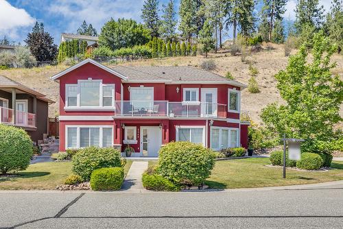 2040 Spyglass Way, West Kelowna, BC - Outdoor With Facade