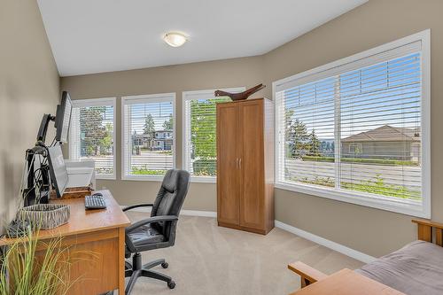 2040 Spyglass Way, West Kelowna, BC - Indoor Photo Showing Office