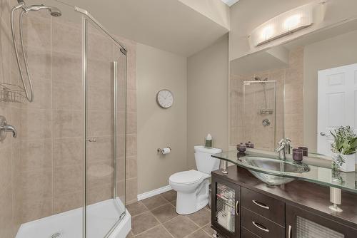 2040 Spyglass Way, West Kelowna, BC - Indoor Photo Showing Bathroom