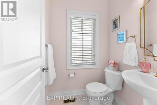 133 Lametti Drive N, Pelham, ON - Indoor Photo Showing Bathroom