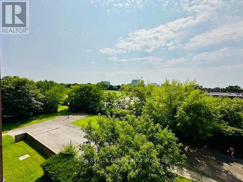 414 - 175 Hilda Avenue, Toronto (Newtonbrook West), ON - Outdoor With View