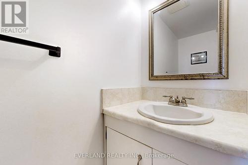 1111 - 175 Hilda Avenue, Toronto (Newtonbrook West), ON - Indoor Photo Showing Bathroom