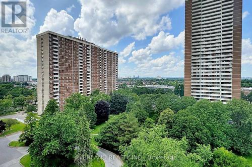 1111 - 175 Hilda Avenue, Toronto (Newtonbrook West), ON - Outdoor With Facade