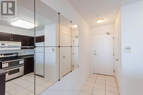 2101 - 28 Harrison Garden Boulevard, Toronto (Willowdale East), ON - Indoor Photo Showing Kitchen