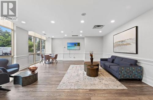 2101 - 28 Harrison Garden Boulevard, Toronto (Willowdale East), ON - Indoor Photo Showing Living Room