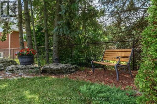 37 Harbourview Crescent, Prince Edward County (Wellington), ON - Outdoor