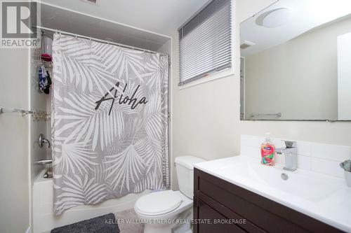 276 Thornton Road N, Oshawa (Mclaughlin), ON - Indoor Photo Showing Bathroom