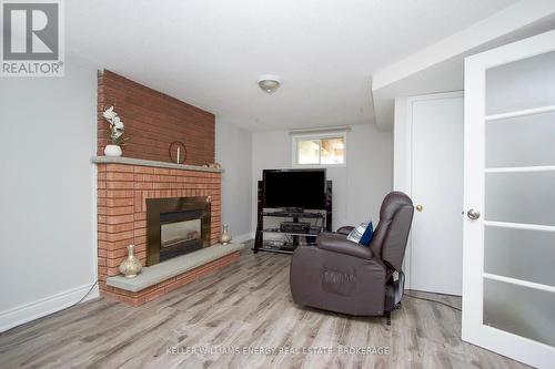 276 Thornton Road N, Oshawa (Mclaughlin), ON - Indoor Photo Showing Living Room With Fireplace