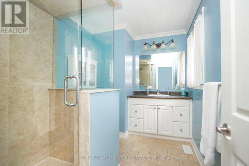 276 Thornton Road N, Oshawa (Mclaughlin), ON - Indoor Photo Showing Bathroom