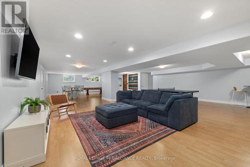 330 County Rd 3, Prince Edward County (Ameliasburgh), ON - Indoor Photo Showing Living Room