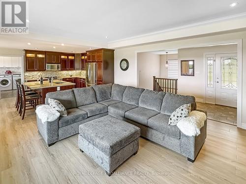 397 Wilson Road, Centre Hastings, ON - Indoor Photo Showing Living Room