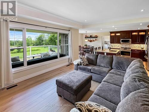 397 Wilson Road, Centre Hastings, ON - Indoor Photo Showing Living Room