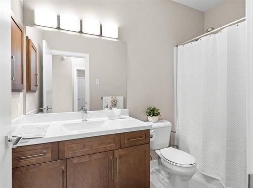 10 Southdown Lane, Headingley, MB - Indoor Photo Showing Bathroom