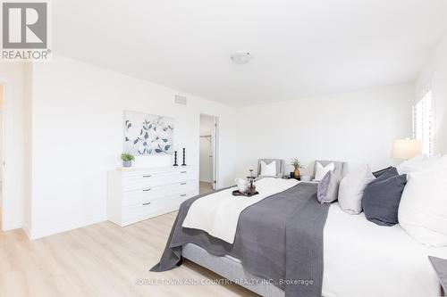 20 Hancock Crescent, Kawartha Lakes (Lindsay), ON - Indoor Photo Showing Bedroom