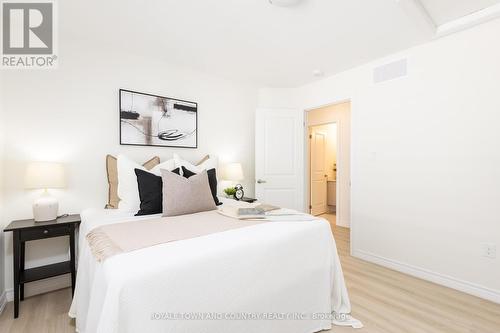 20 Hancock Crescent, Kawartha Lakes (Lindsay), ON - Indoor Photo Showing Bedroom