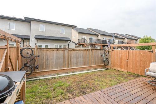 20 Dochart Gate, Niverville, MB - Outdoor With Deck Patio Veranda