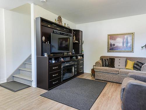 Family room - 347 Rue Guy-Girouard, Beloeil, QC 