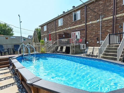 Pool - 347 Rue Guy-Girouard, Beloeil, QC 