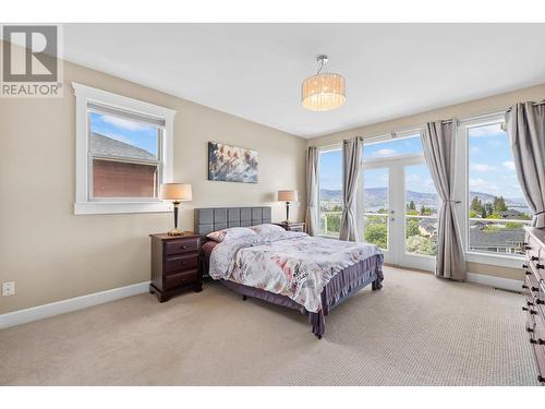 368 Trumpeter Court, Kelowna, BC - Indoor Photo Showing Bedroom