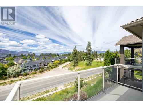 368 Trumpeter Court, Kelowna, BC - Outdoor With View