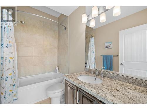 368 Trumpeter Court, Kelowna, BC - Indoor Photo Showing Bathroom