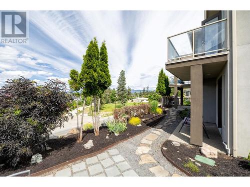 368 Trumpeter Court, Kelowna, BC - Outdoor