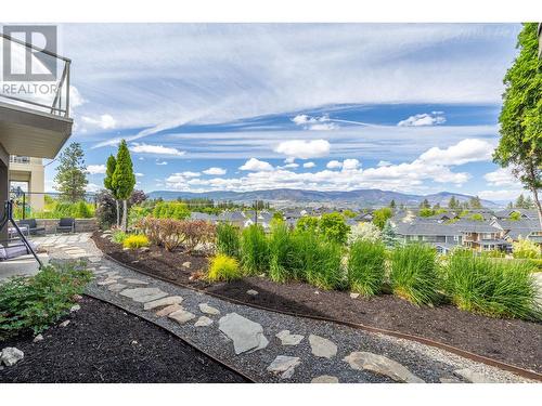 368 Trumpeter Court, Kelowna, BC - Outdoor With View