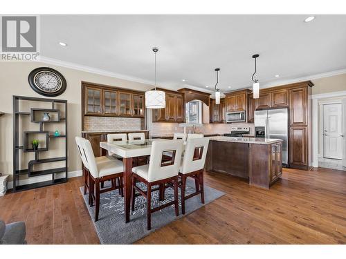 368 Trumpeter Court, Kelowna, BC - Indoor