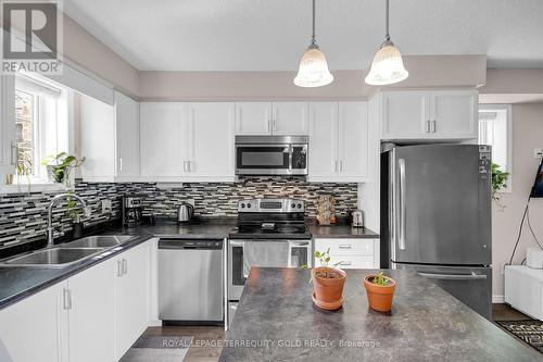 58 - 3200 Singleton Avenue, London, ON - Indoor Photo Showing Kitchen With Stainless Steel Kitchen With Double Sink With Upgraded Kitchen