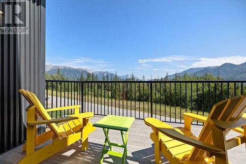 5420 Resort Drive, Fernie, BC - Outdoor With Exterior