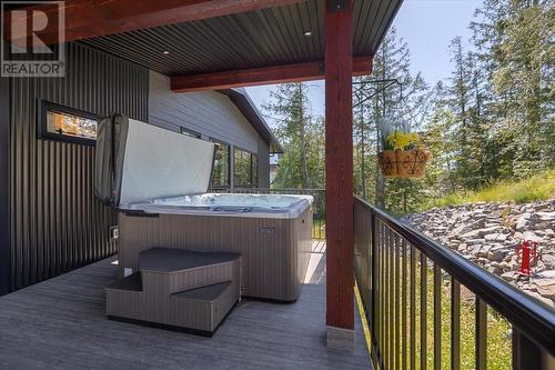 5420 Resort Drive, Fernie, BC - Outdoor With Exterior