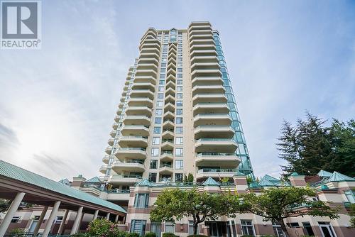 4A 338 Taylor Way, West Vancouver, BC - Outdoor With Balcony With Facade