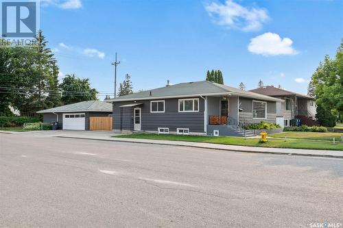 2401 20Th Street, Saskatoon, SK - Outdoor