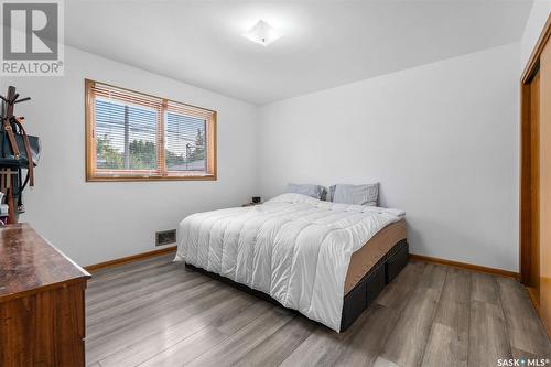 2401 20Th Street, Saskatoon, SK - Indoor Photo Showing Bedroom