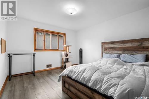 2401 20Th Street, Saskatoon, SK - Indoor Photo Showing Bedroom