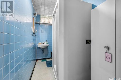 2401 20Th Street, Saskatoon, SK - Indoor Photo Showing Bathroom