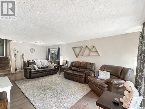 9002 Abbott Avenue, North Battleford, SK - Indoor Photo Showing Living Room