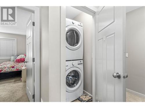 120 Hartman Road Unit# 110, Kelowna, BC - Indoor Photo Showing Laundry Room